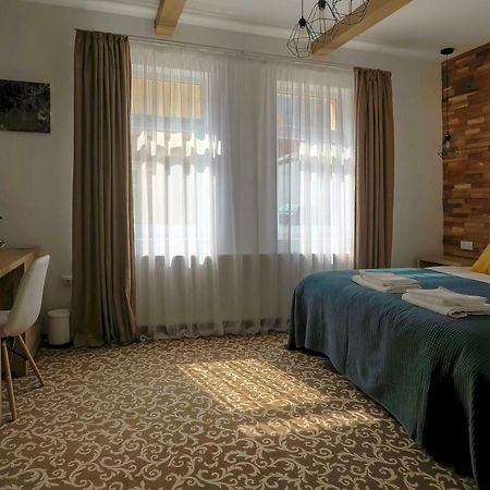 Residence Rooms Bucovina 큼홀룸그몰도베네스크 외부 사진