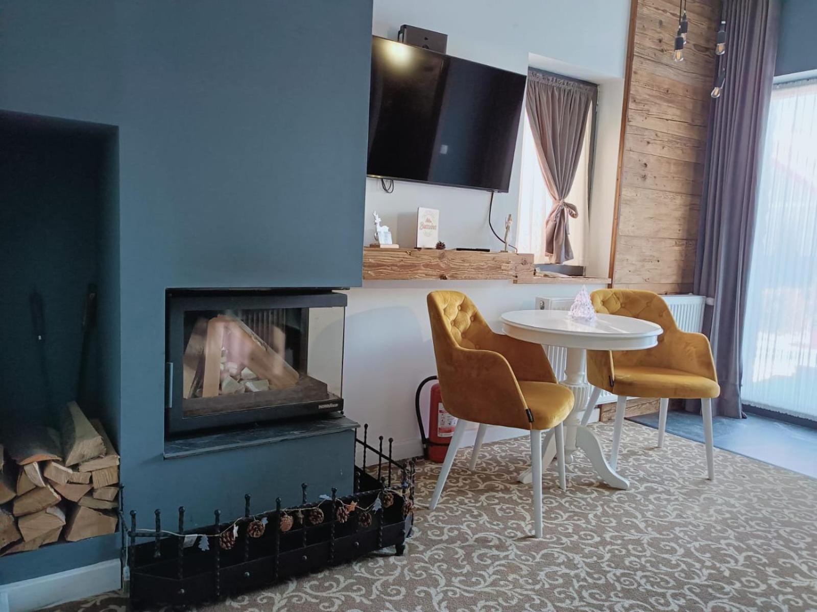 Residence Rooms Bucovina 큼홀룸그몰도베네스크 외부 사진
