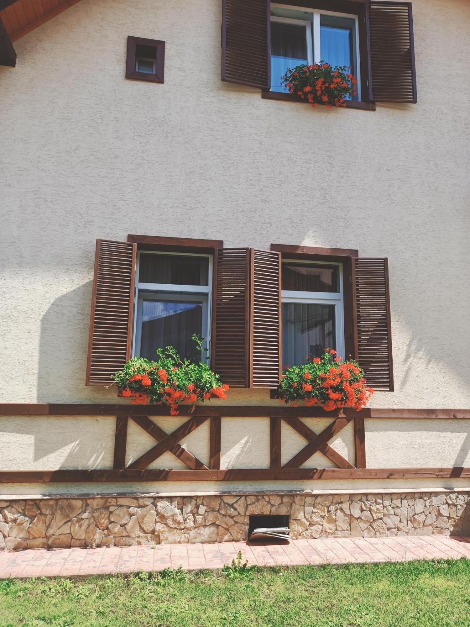 Residence Rooms Bucovina 큼홀룸그몰도베네스크 외부 사진