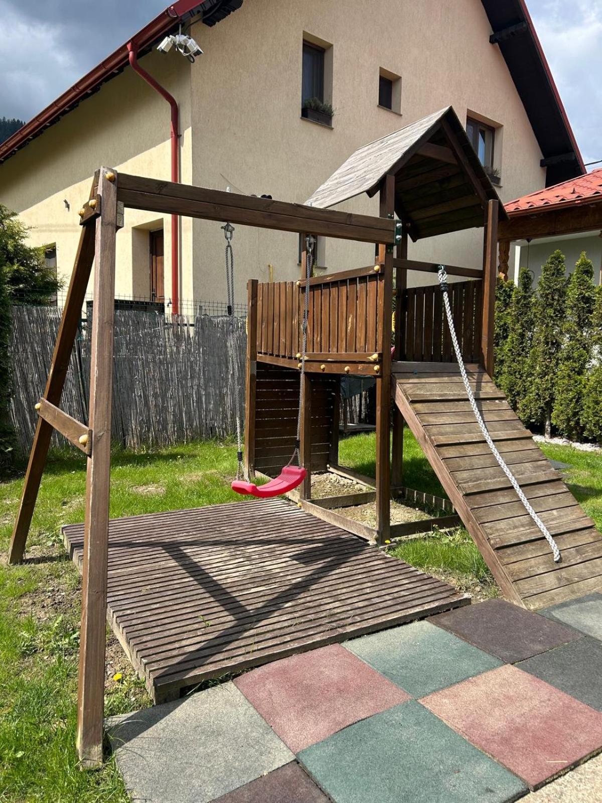 Residence Rooms Bucovina 큼홀룸그몰도베네스크 외부 사진