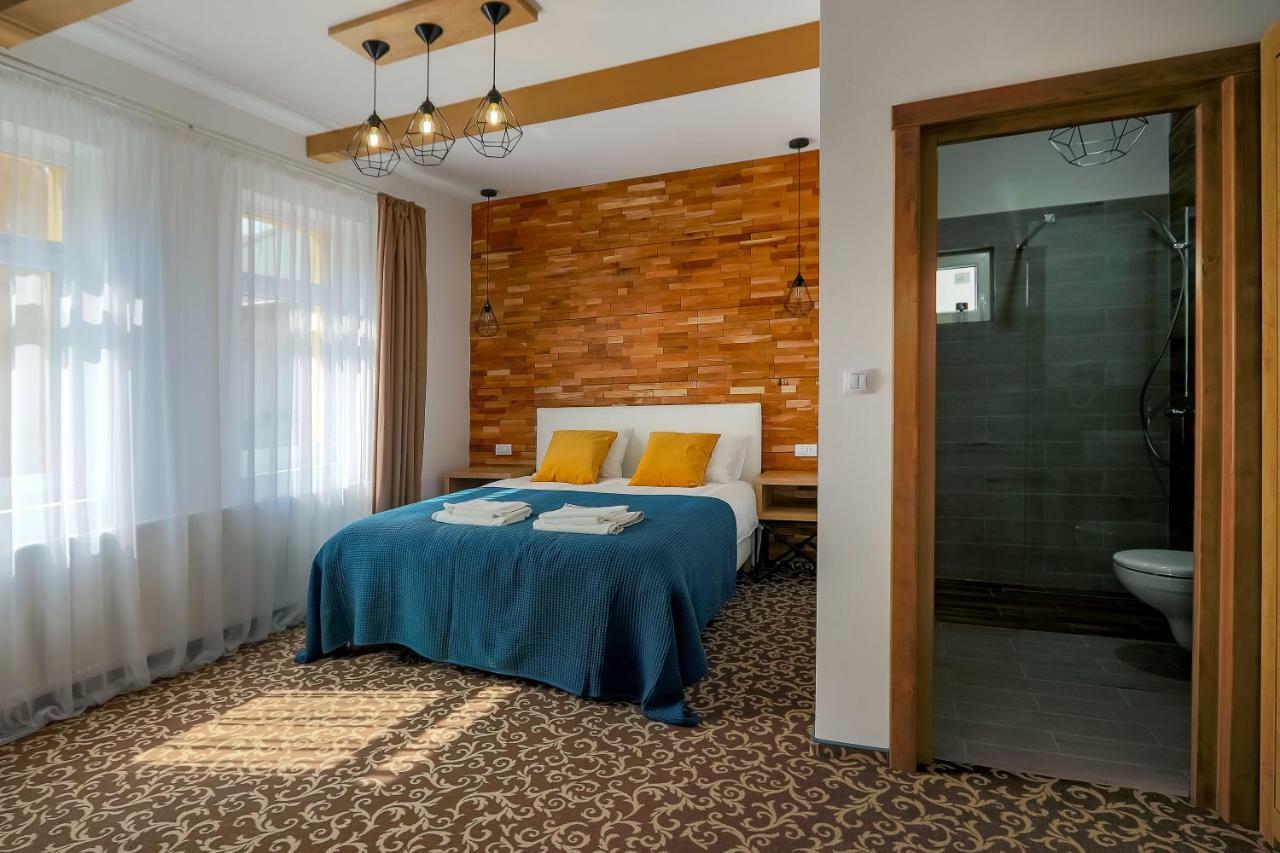 Residence Rooms Bucovina 큼홀룸그몰도베네스크 외부 사진